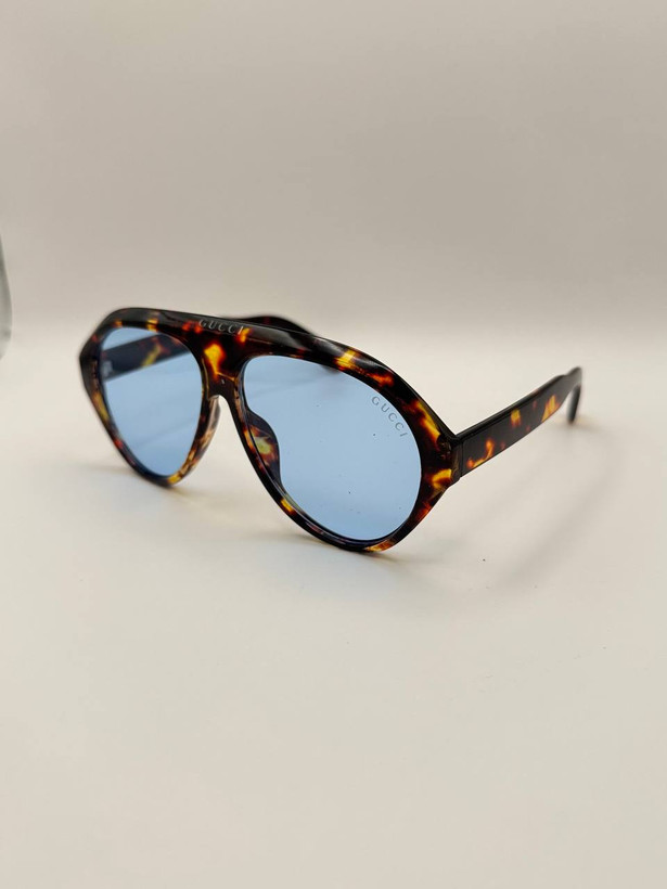 عینک خلبانی اسپرت GUCCI بدنه کائوچو یووی ۴۰۰ عدسی پلی کربنات . کد۳۶۰۷